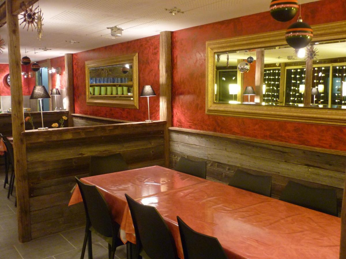 Auberge De Jeunesse Hi Le Mont-Dore Buitenkant foto