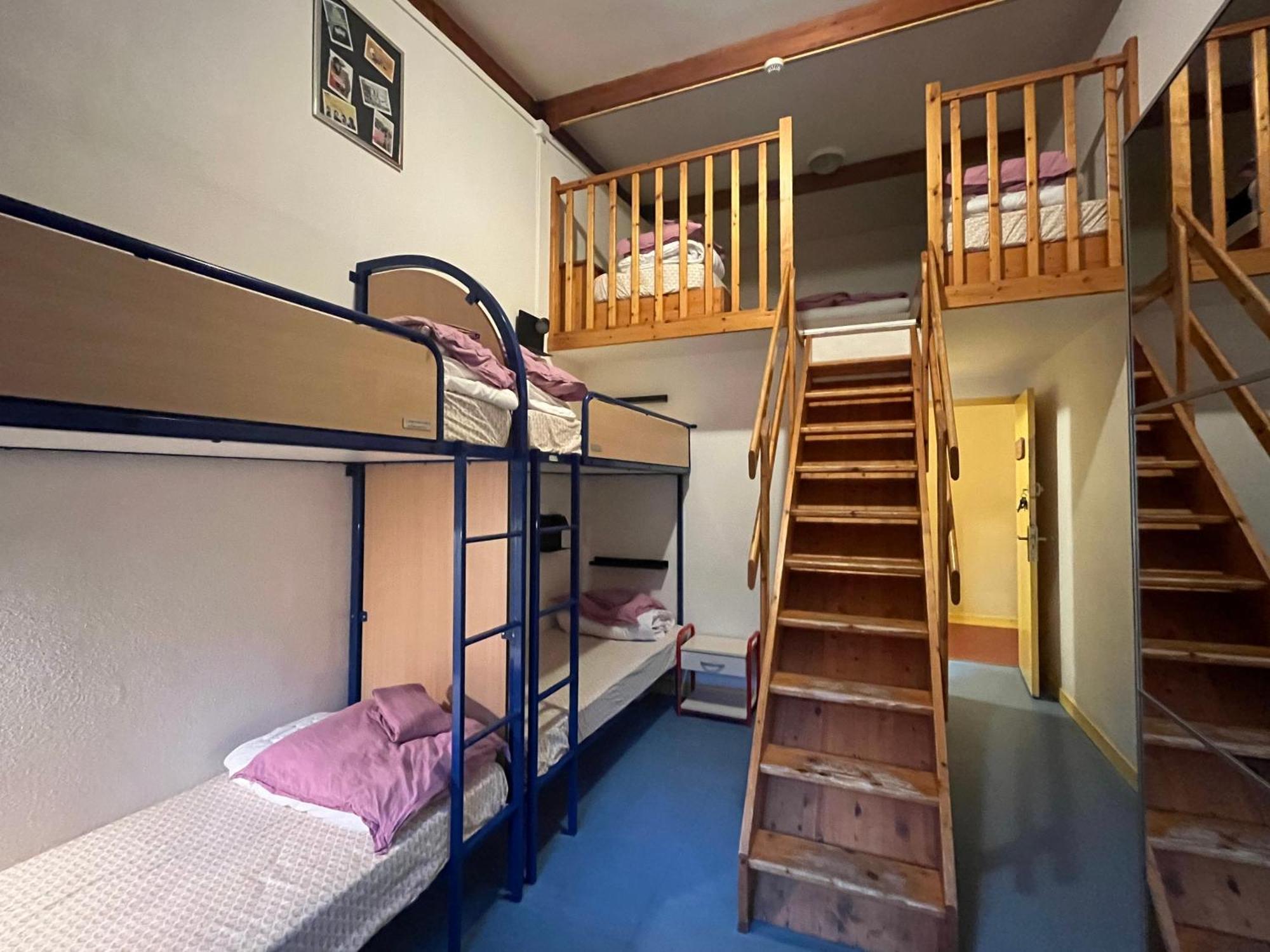 Auberge De Jeunesse Hi Le Mont-Dore Buitenkant foto